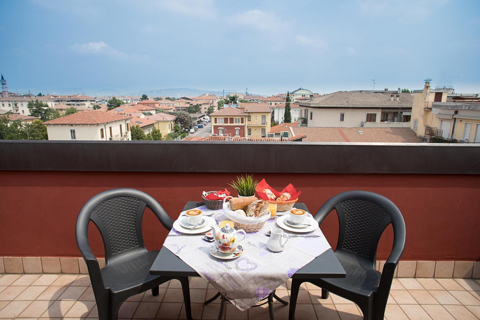 Family Apartment Verona Class Bagian luar foto